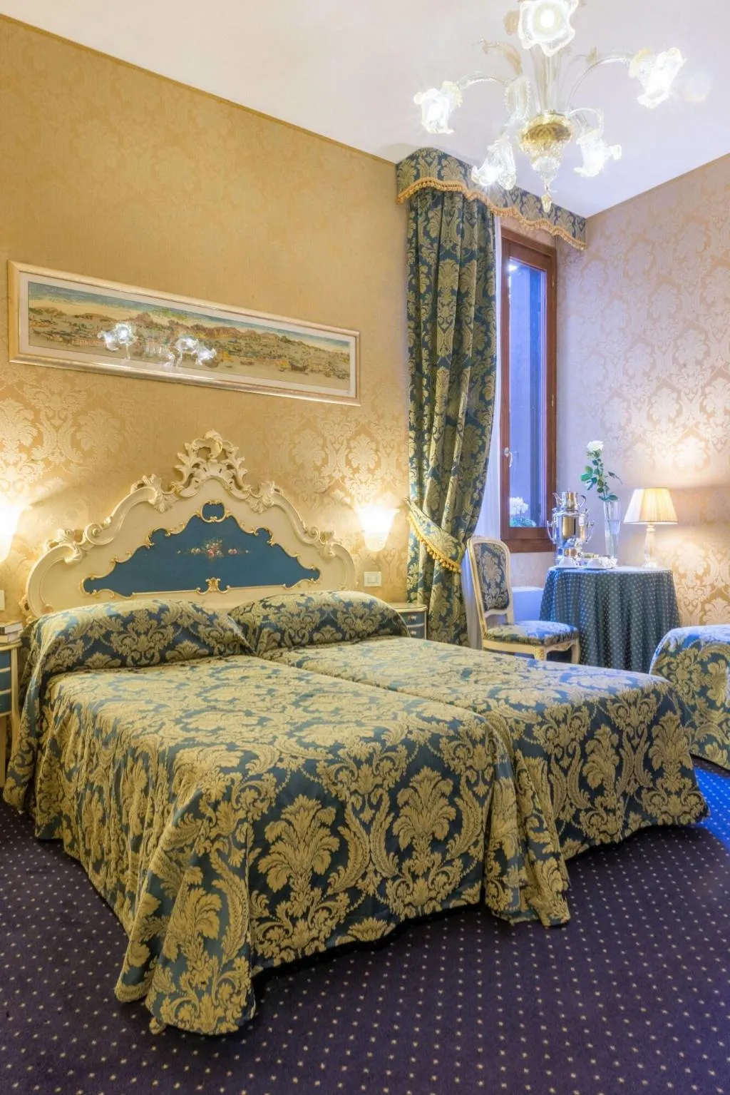 TRIPLE TWO BEDS Room, Becher, Venice