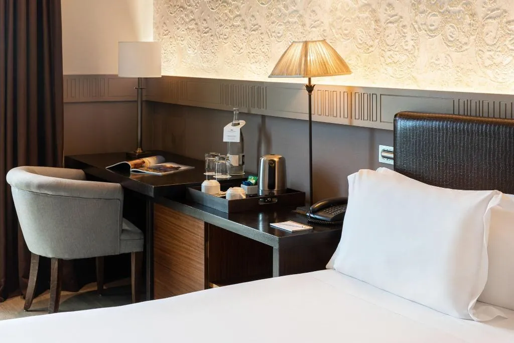 DOUBLE DELUXE TWO BEDS Room, Duquesa de Cardona, Barcelona