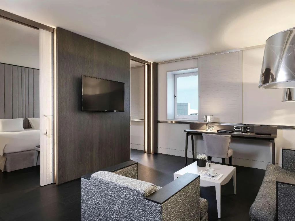 JUNIOR SUITE KING SIZE BED Room, Sofitel Athens Airport, Athens