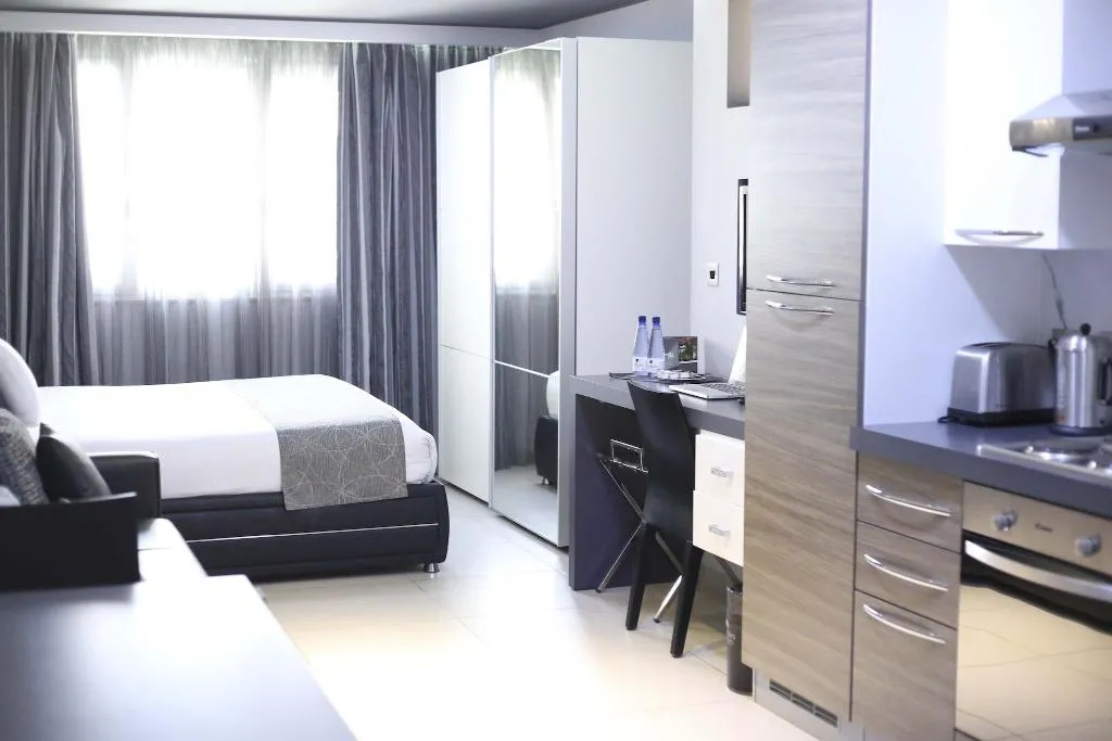 STUDIO QUEEN SIZE BED Room, Pebbles Boutique Aparthotel, Malta