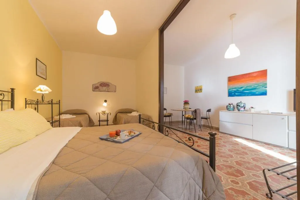 Room, Catania Inn, Catania