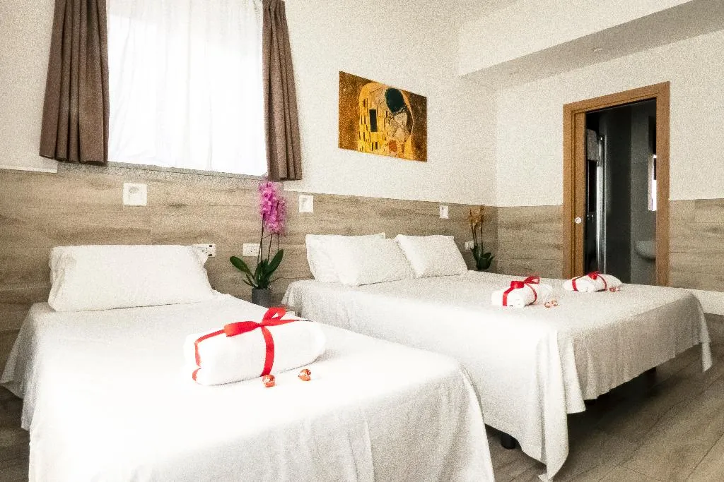 TRIPLE PREMIUM Room, Eurohotel, Milan