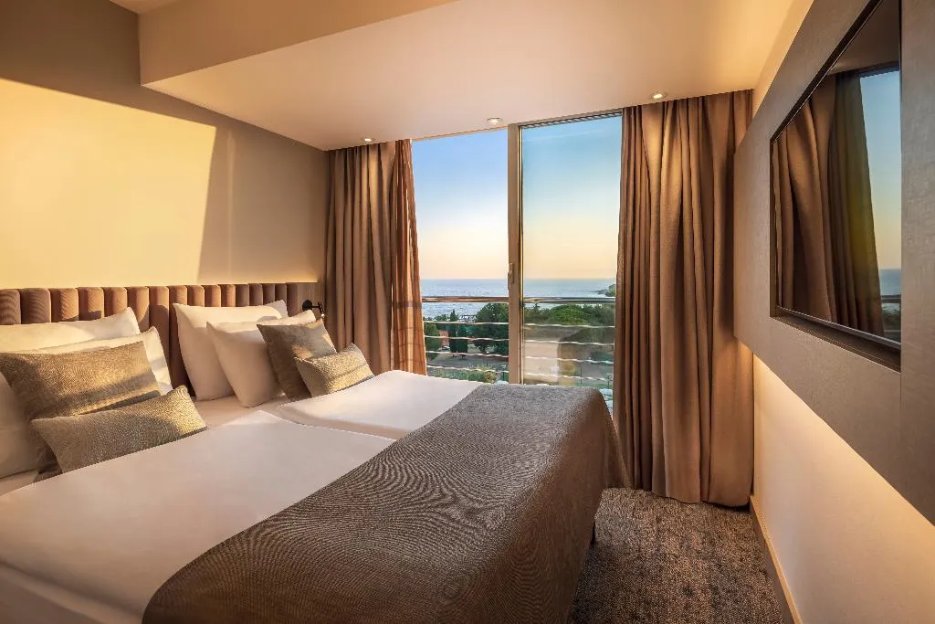 SUITE WITH BALCONY Room, Aminess Vival Maestral Hotel, Istria