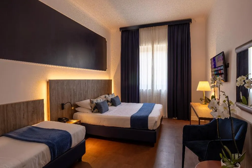 TRIPLE STANDARD Room, Grand Hotel Tiberio, Rome