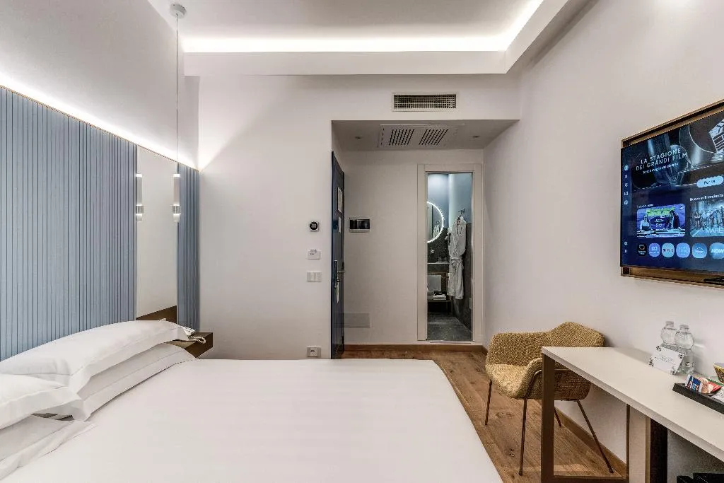 Double or Twin SUPERIOR Room, Relais Trevi 95 Boutique Hotel, Rome