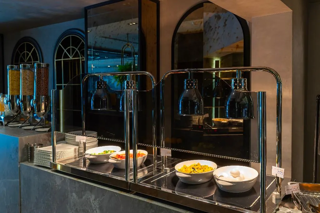 Restaurant, The New Zeybek Hotel, Izmir