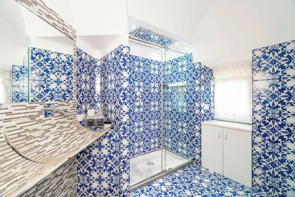 SUITE TWO QUEEN BEDS Room, Villa Magia, Naples
