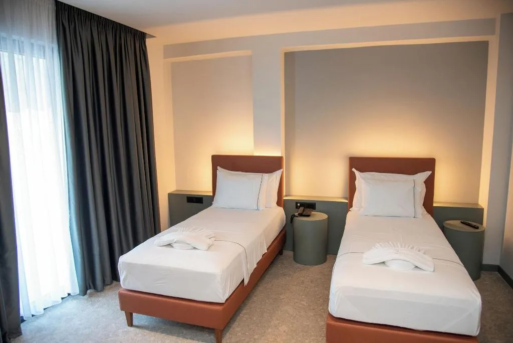 Room, Adria Palace Hotel, Durres