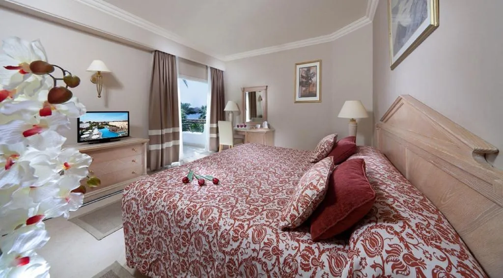 JUNIOR SUITE POOL VIEW Room, JAZ Elite Palace - Adults Only, Red Sea Riviera