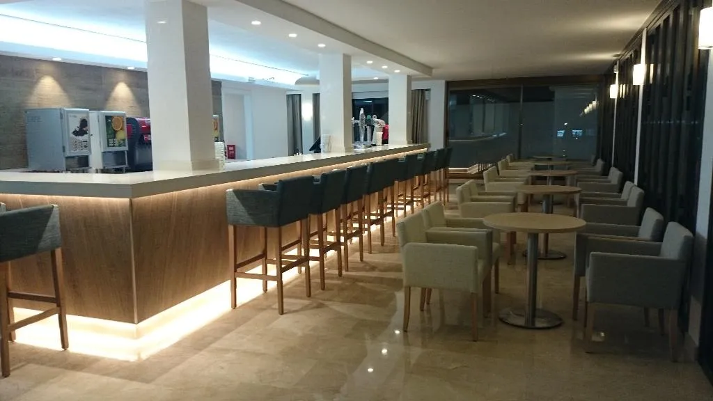 Bar, R2 Veronica, Majorca