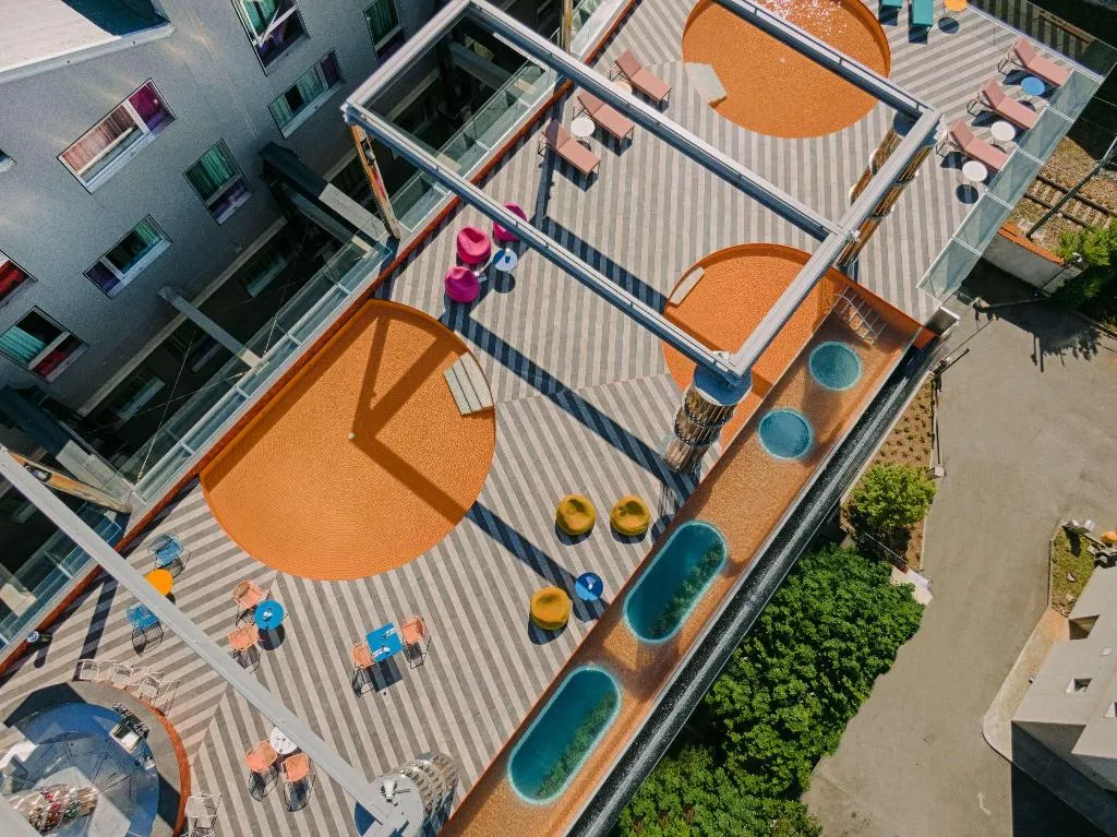 Pool, nhow Milano, Milan