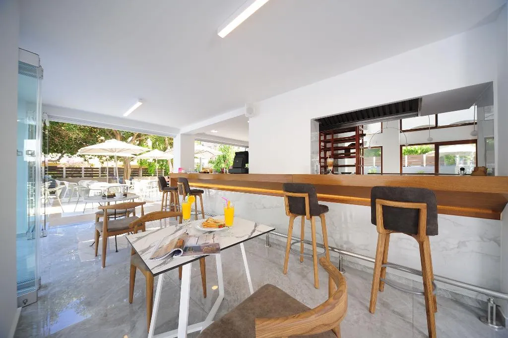 Bar, Atrium Ambiance Hotel, Crete