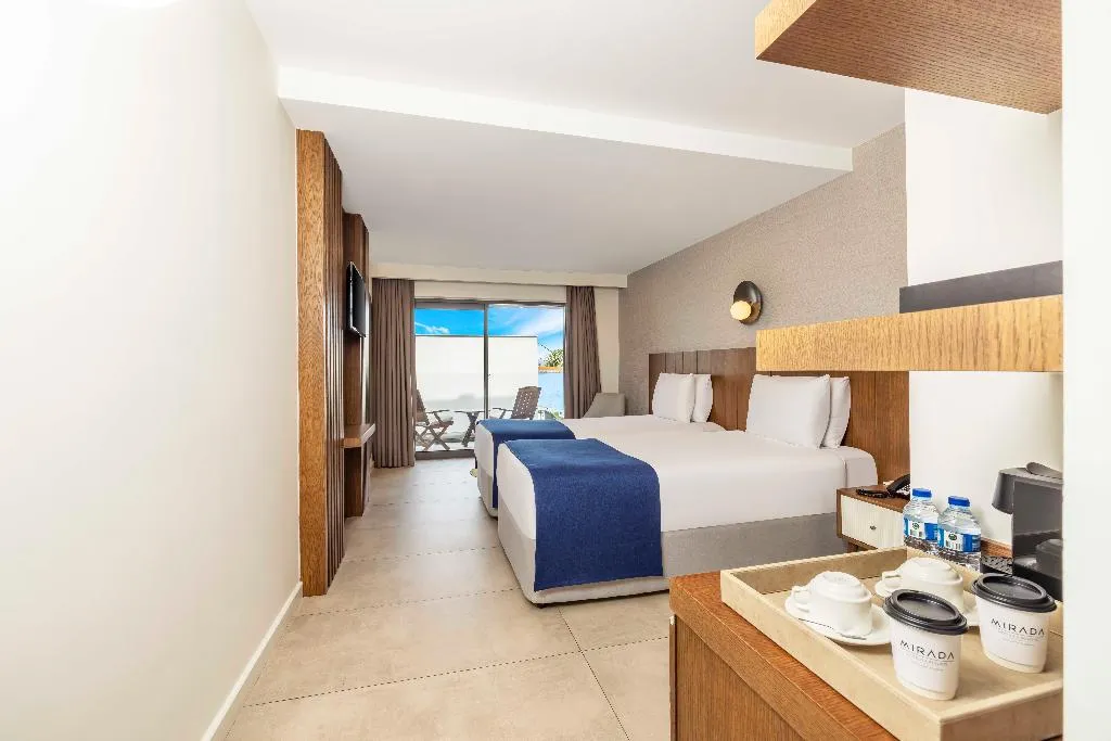 TRIPLE PARTIAL SEA VIEW Room, Mirada Exclusive Hotel Bodrum, Bodrum