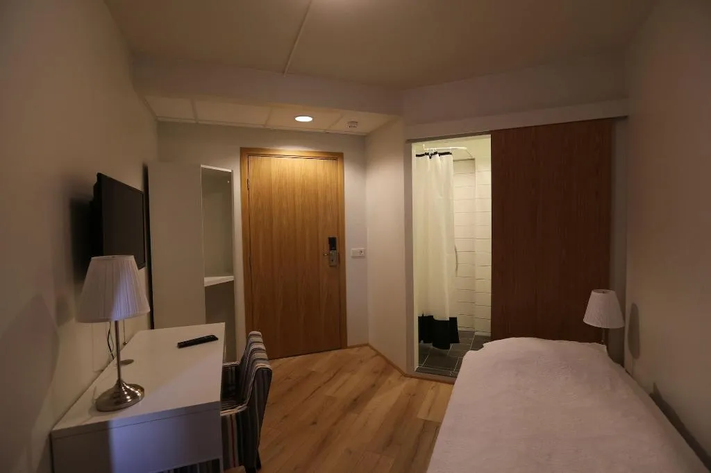 Room, 100 Iceland Hotel, Reykjavik
