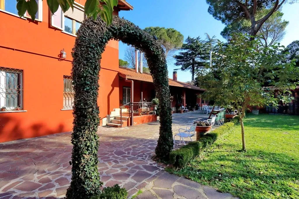 General view, Antico Platano, Rome