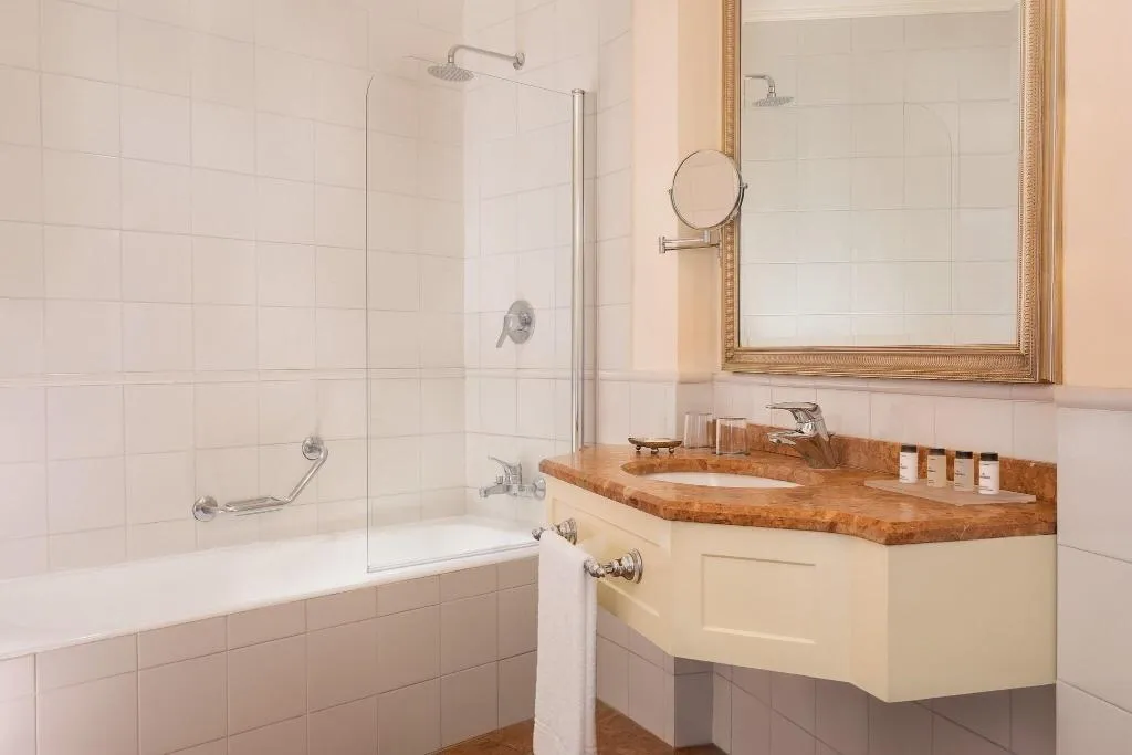 SINGLE CLASSIC Room, Sheraton Diana Majestic, Milan