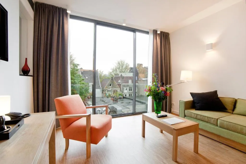 JUNIOR SUITE STANDARD Room, The Bank Hotel, Amsterdam