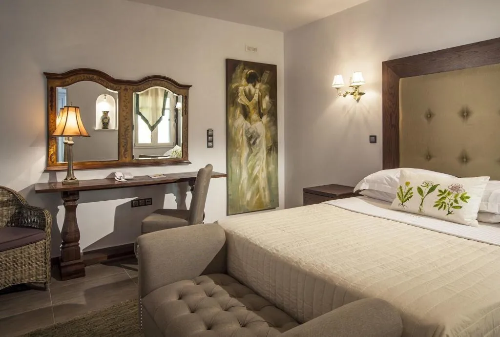 Room, Miland Suites, Santorini