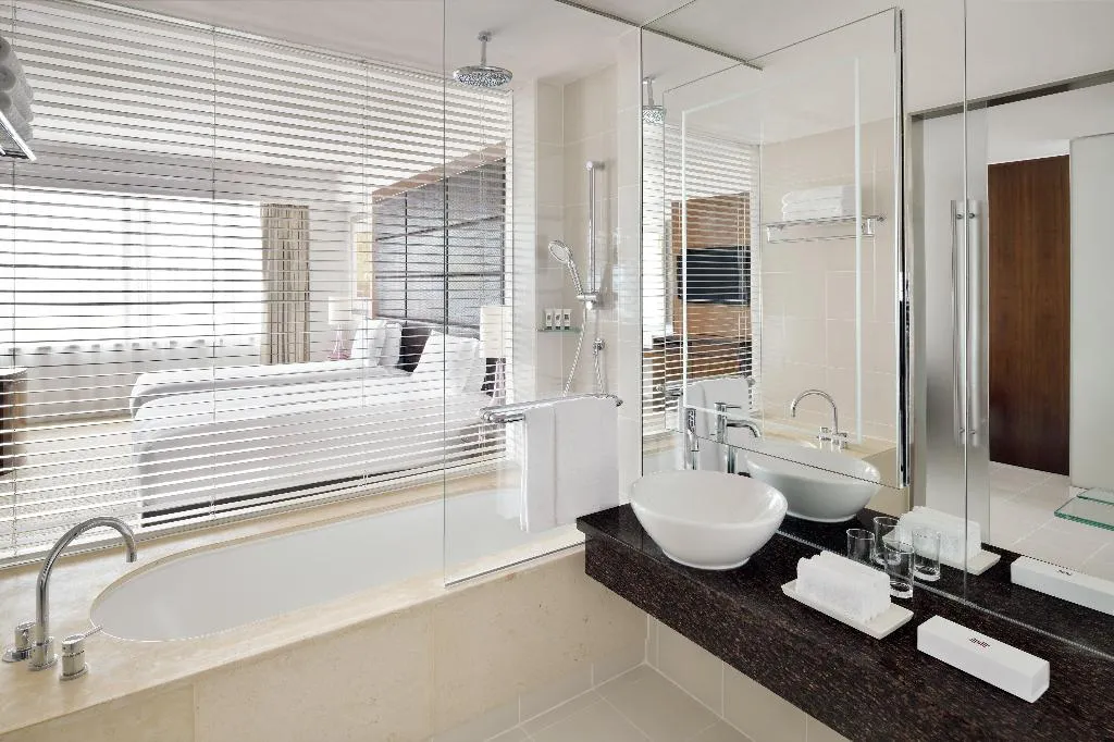 TWIN STANDARD Room, Crowne Plaza Dubai Festival City, Dubai