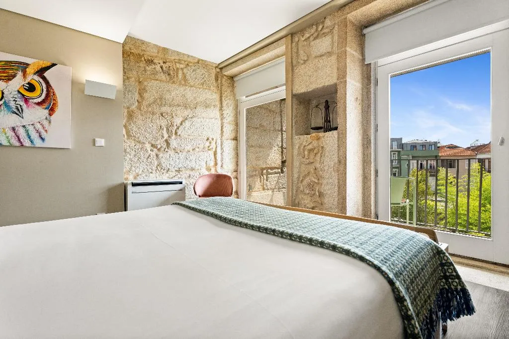 DOUBLE SUPERIOR WITH BALCONY Room, Jardim Da Batalha By Shiadu, Porto