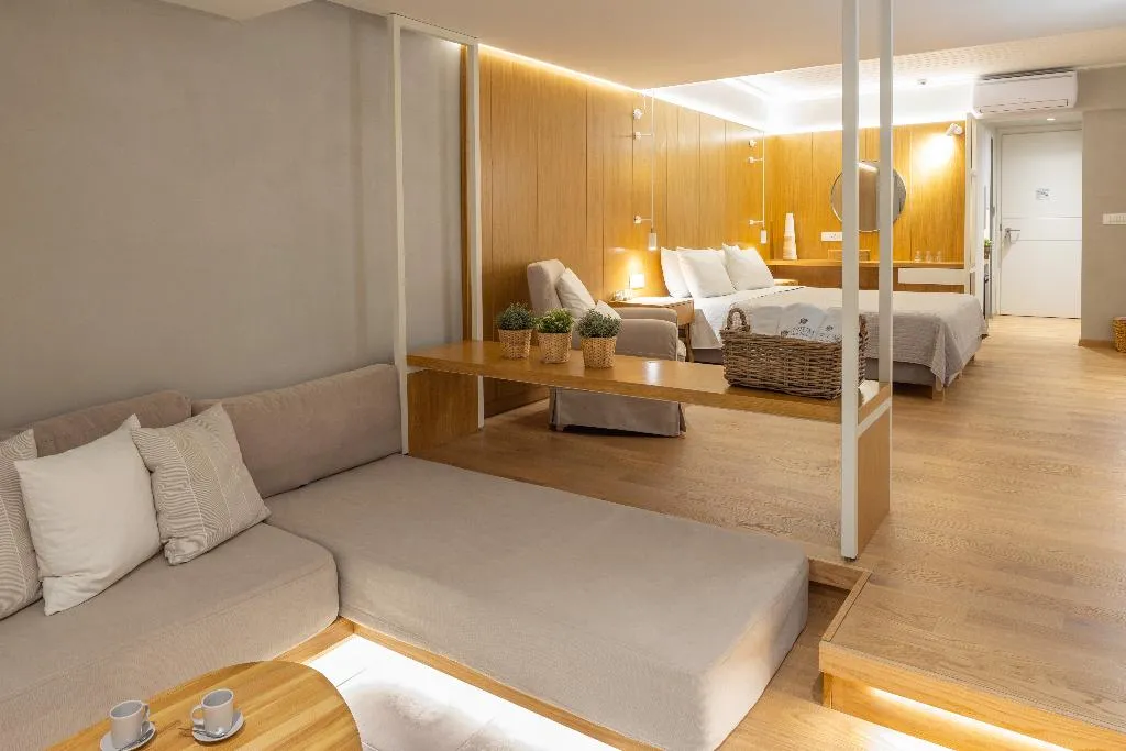 JUNIOR SUITE STANDARD Room, Atrium Hotel Skiathos, Skiathos