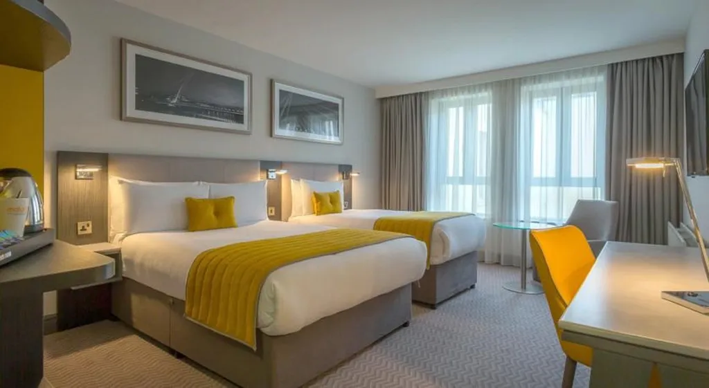 TRIPLE STANDARD Room, Maldron Hotel Pearse Street, Dublin