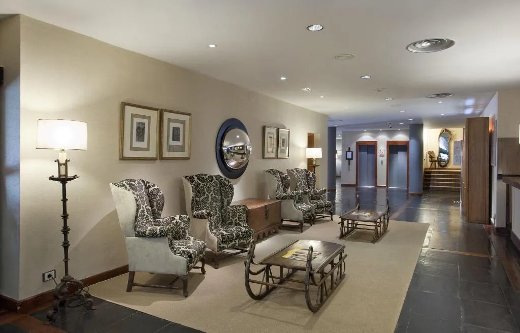 Lobby, Parador de Arties, Costa Brava