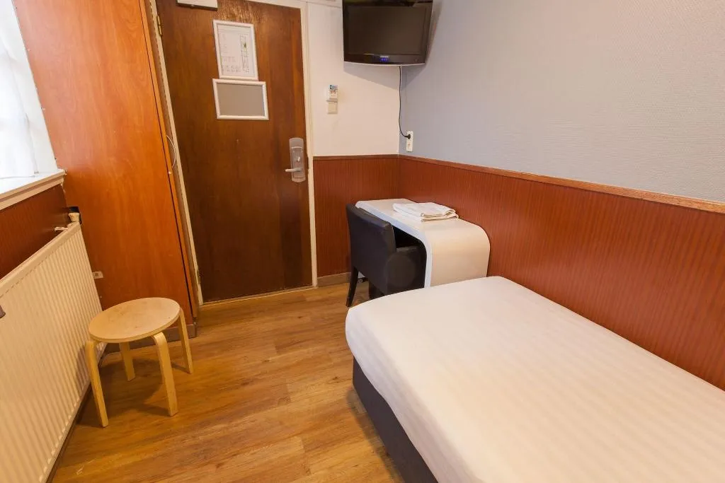 SINGLE STANDARD Room, Travel, Amsterdam