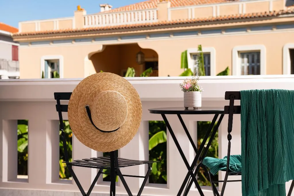 Double or Twin DELUXE WITH BALCONY Room, Epoch House & The Orange Shop Adults Only, Kalamata