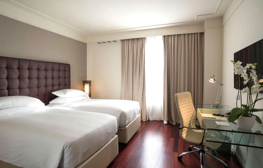 TWIN GUEST ROOM Room, DoubleTree by Hilton Florence Metropole, Florence