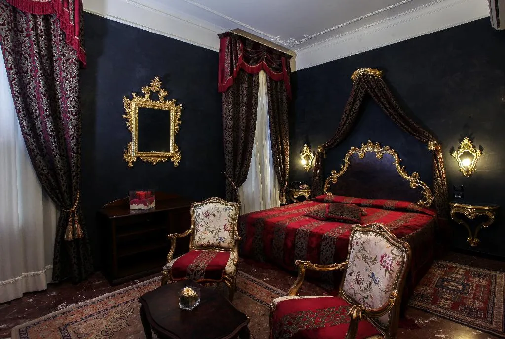 Room, Ca Alvise, Venice