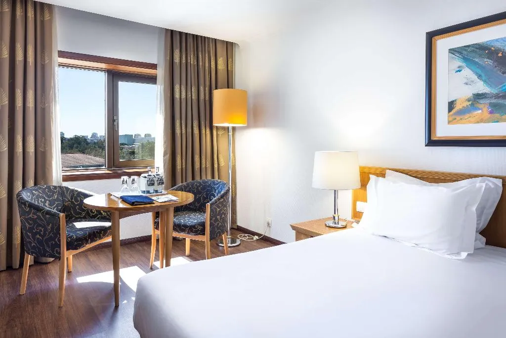 Room, Radisson Blu Hotel, Lisbon, Lisbon
