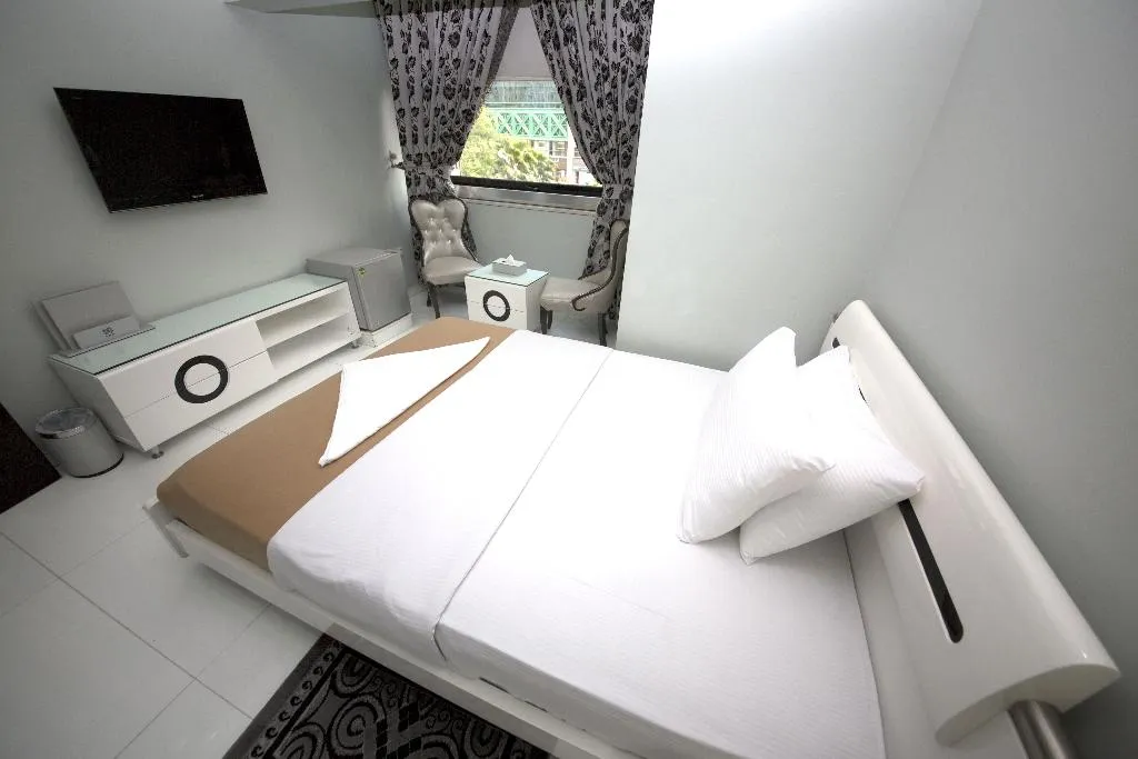 SINGLE STANDARD Room, White Fort Hotel, Dubai