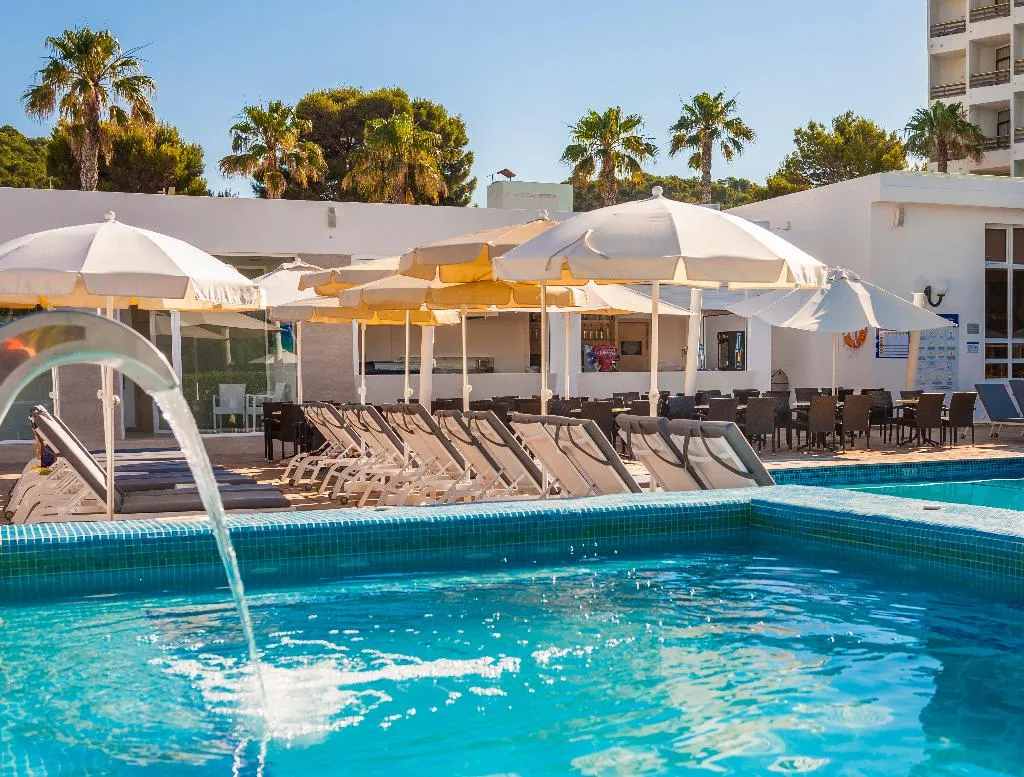 Pool, Globales Lord Nelson, Menorca