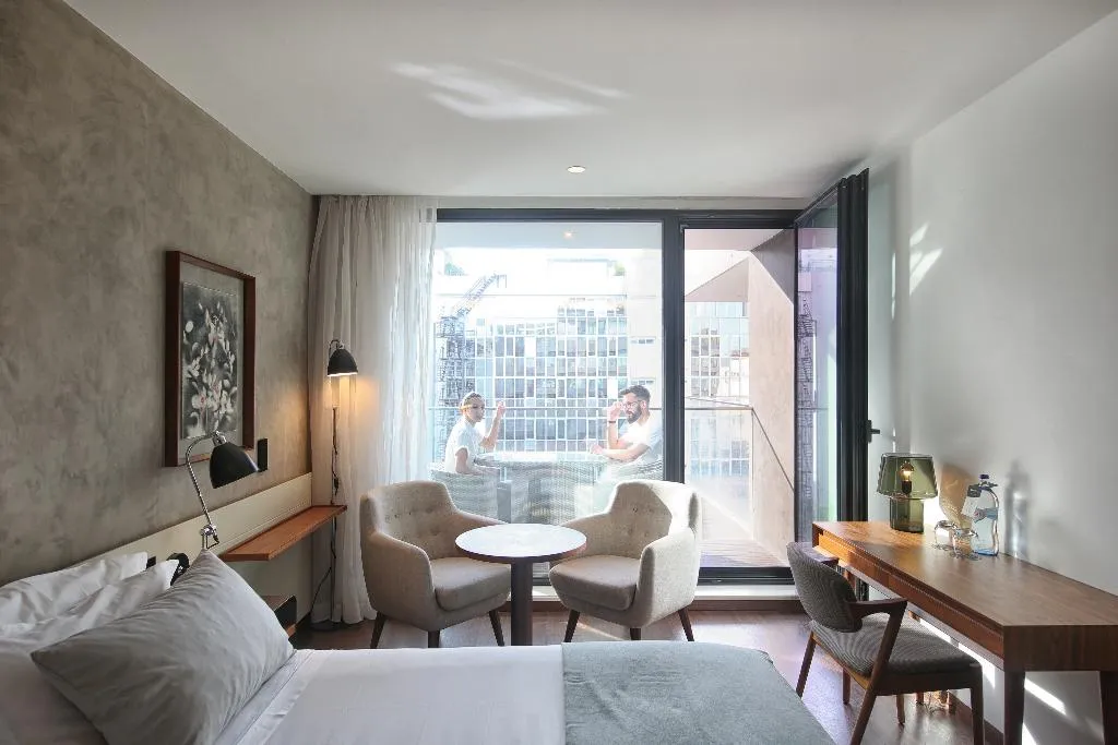 Double or Twin DELUXE WITH BALCONY Room, Lux Lisboa Park, Lisbon
