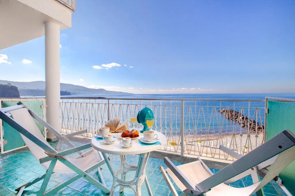 SUITE STANDARD Room, Alimuri Bay Resort, Naples