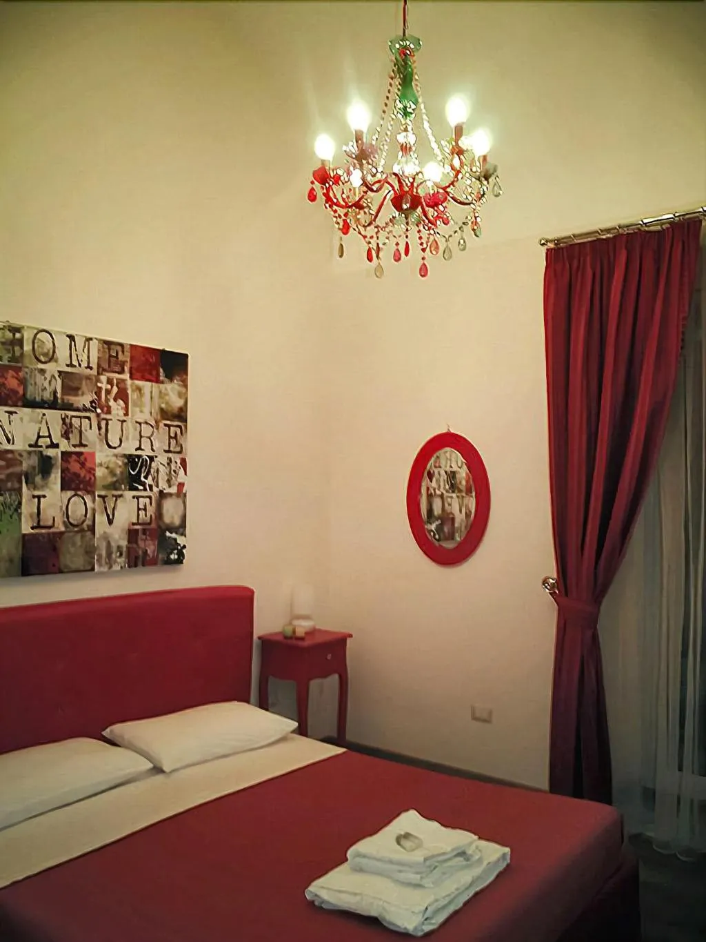 Room, Duca Di Uzeda, Catania