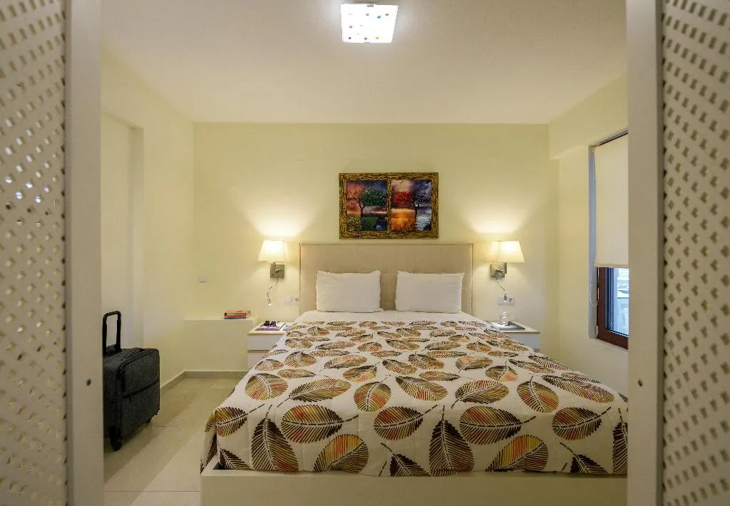 APARTMENT GARDEN VIEW Room, Elpiniki Luxury Apartments, Thessaloniki