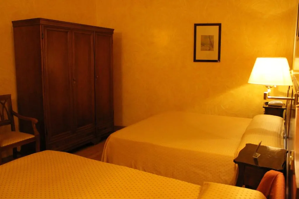 TRIPLE STANDARD Room, Fiori, Rome