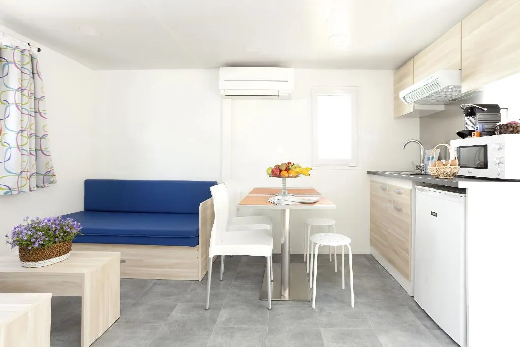 BUNGALOW ONE BEDROOM ONE BATHROOM Room, La Siesta Salou Resort Camping, Costa Dorada