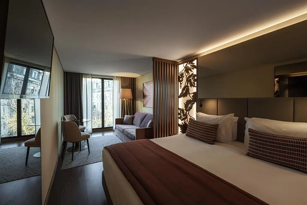 JUNIOR SUITE STANDARD Room, Turim Oporto Hotel, Porto