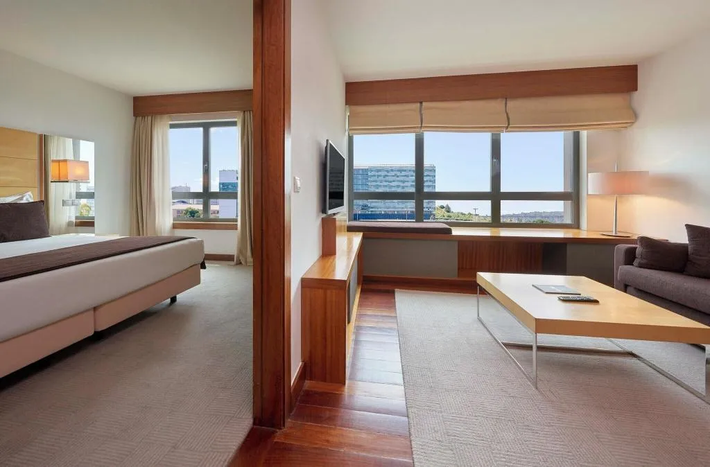 SUITE DELUXE WITH VIEWS Room, Hotel Açores Lisboa, Lisbon