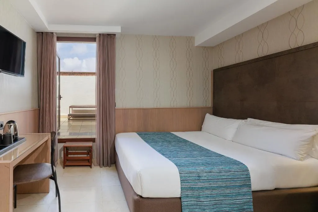 DOUBLE STANDARD Room, Hotel Gotico, Barcelona