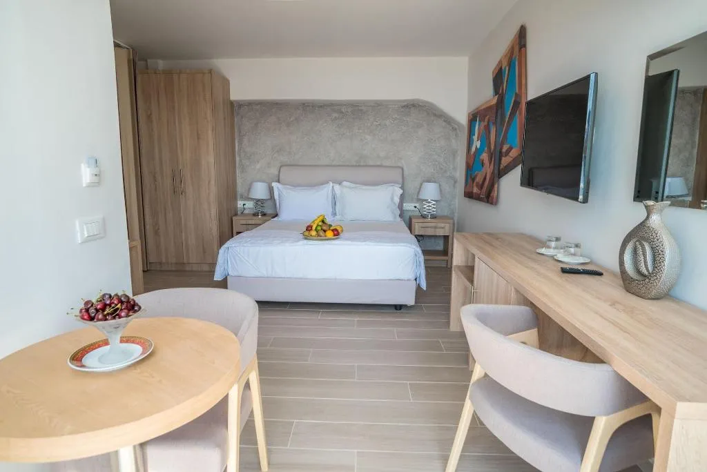 Room, Kratiras View Luxury Suites, Santorini
