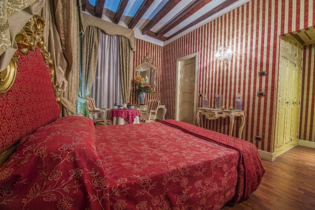Room, Dimora Dogale, Venice