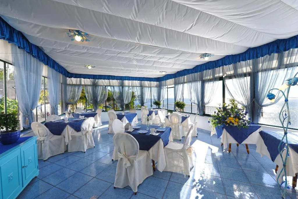 Restaurant, Torre Saracena, Naples