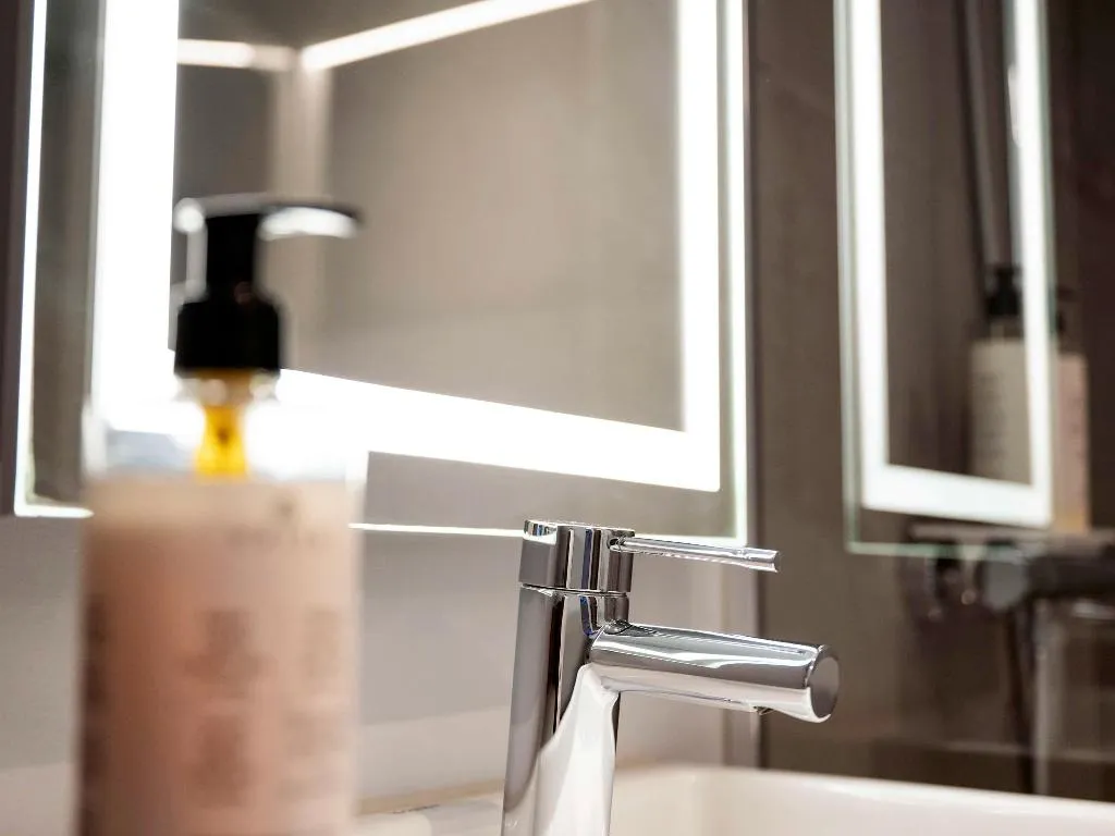 TWIN SUPERIOR Room, Novotel Amsterdam City, Amsterdam