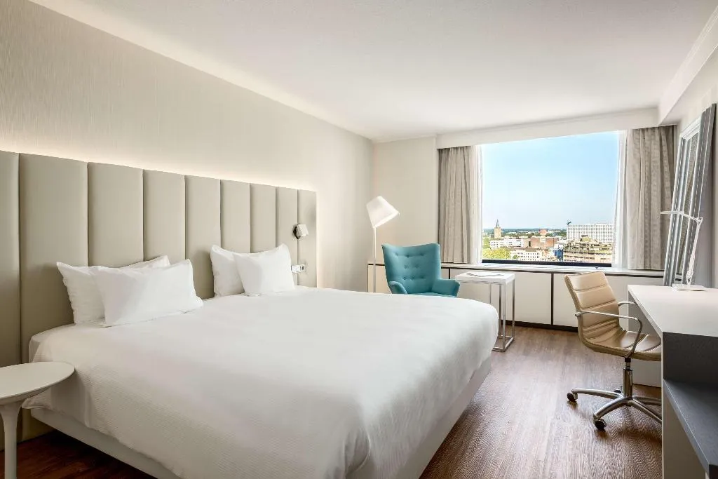 DOUBLE SUPERIOR Room, NH Utrecht, Amsterdam