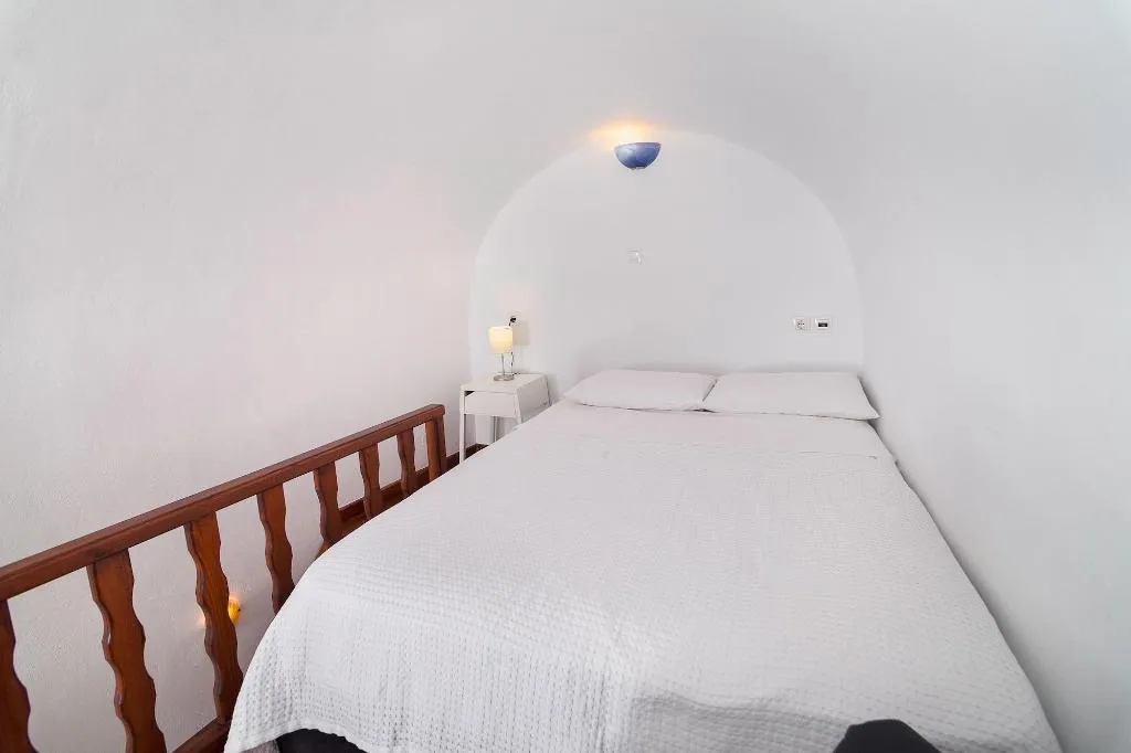 Room, Aelia Suites, Santorini