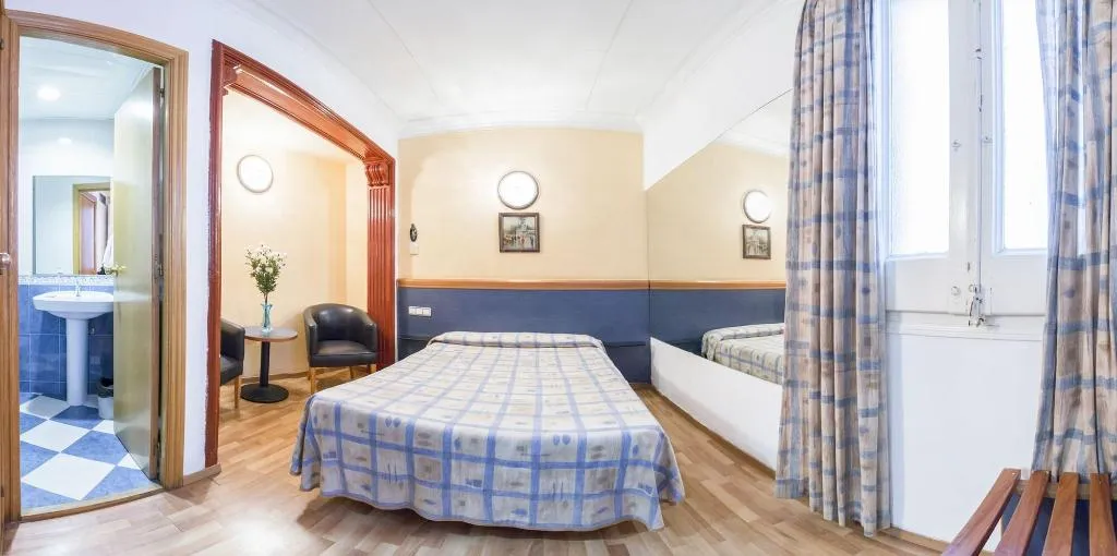 Room, Pensión Miami, Barcelona